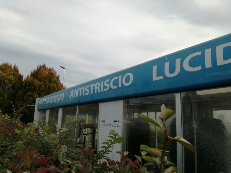 Area di Servizio Redrezza Gas Service: prelavaggio e pulizia nei dettagli
