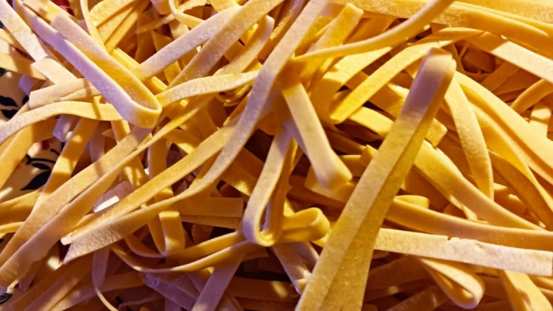Tagliatelle fatte in casa con ragù di Chianina